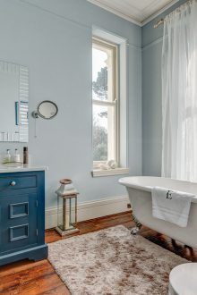 Έπιπλο από νιπτήρα με σμαράγδι τύπου Provence