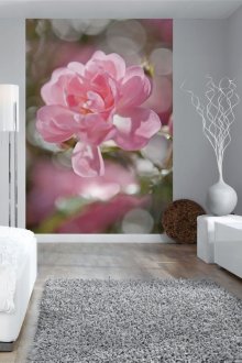 Τοίχος τοιχογραφία με ροζ λουλούδι στο υπνοδωμάτιο