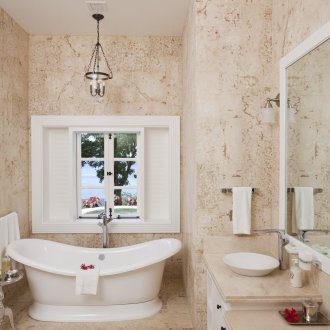 Μπεζ και λευκό Shabby κομψό μπάνιο