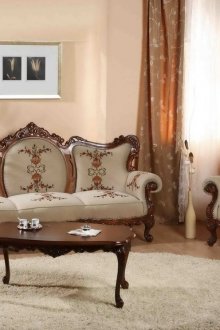 Έπιπλα από οξιά στο σαλόνι