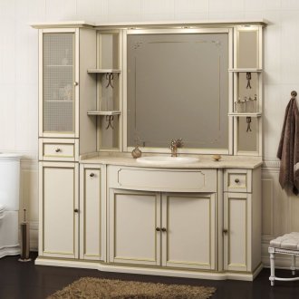 Λευκή οξιά στέκεται για το μπάνιο