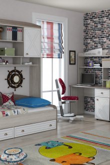 Λευκά και γκρίζα έπιπλα βελανιδιάς στον παιδικό σταθμό