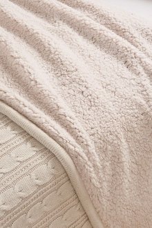 Διπλής όψεως κάλυμμα στο υπνοδωμάτιο