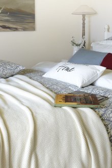 Ελαφρύ κρέμα από πλεκτό κρέμα