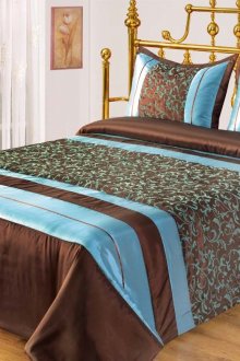 Καφέ-μπλε κάλυμμα στο υπνοδωμάτιο