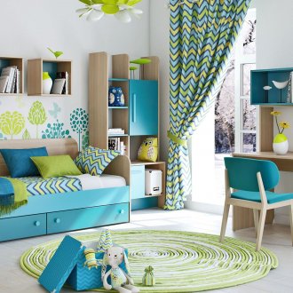 Ανοιχτό πράσινο και τυρκουάζ κλινοσκεπάσματα στο φυτώριο