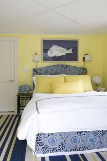 Ράψιμο χαλί στην κρεβατοκάμαρα