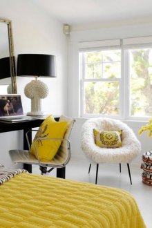 Λευκό δάπεδο στο υπνοδωμάτιο