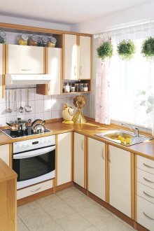 Κρεμαστά γλάστρες στην κουζίνα