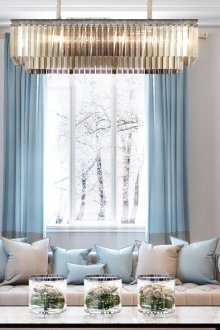 Μπλε υφάσματα στο σαλόνι