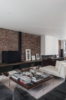 Τούβλο στον τοίχο