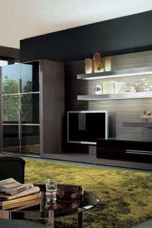 Ελιές χαλί σε ένα σκοτεινό καθιστικό