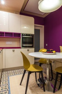 Μπεζ και μοβ κουζίνα 11 τ.μ.