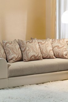 Μπεζ τοίχους στο σαλόνι