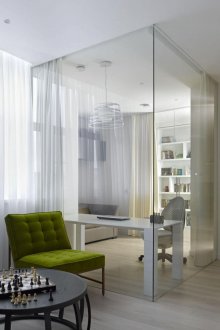 Γυάλινο χώρισμα στο ντουλάπι