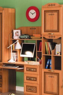 Τοίχος στο βρεφικό σταθμό από κεράσι