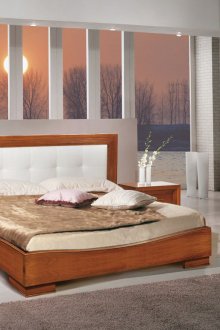 Απλά έπιπλα από κεράσι για την κρεβατοκάμαρα