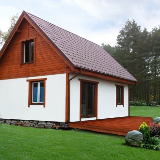 Μικρό σπίτι με κεκλιμένη στέγη