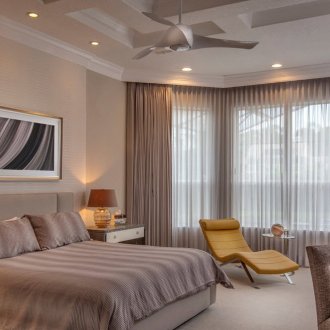 Cozy υπνοδωμάτιο σε καφέ τόνους