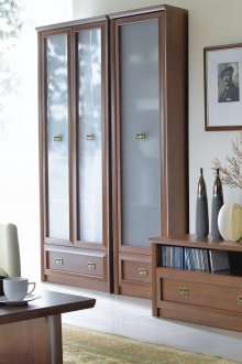 Ντουλάπι και ντουλάπι από κεράσι