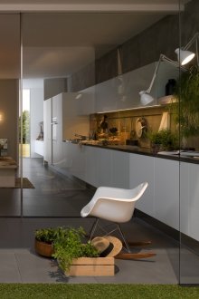 Γωνιακό διαμέρισμα με θέα στη βεράντα