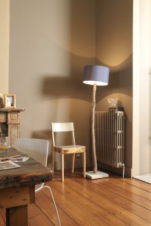 Μπεζ τοίχους στο σαλόνι