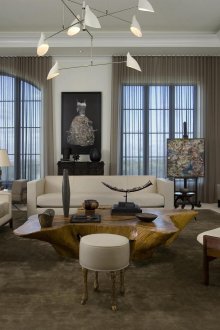 Μπεζ έπιπλα στο σαλόνι