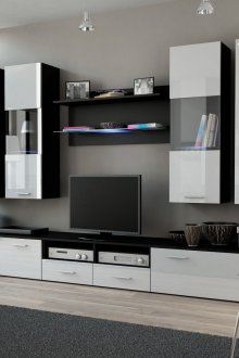 Ασπρόμαυρο τοίχο σε ένα μινιμαλιστικό σαλόνι