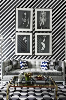 Ασπρόμαυρο καθιστικό με εκτυπώσεις.