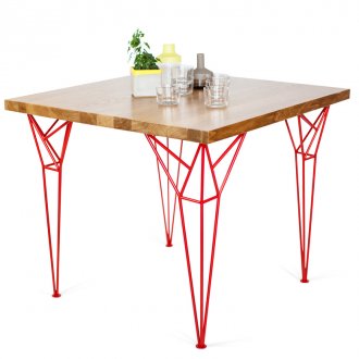 Ξύλο και μεταλλικό τραπέζι