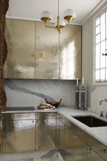 Μεταλλικές προσόψεις κουζίνας