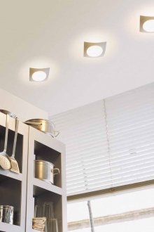 Ενσωματωμένοι λαμπτήρες στο σχεδιασμό της κουζίνας