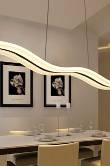 Ασυνήθιστος πολυέλαιος μενταγιόν