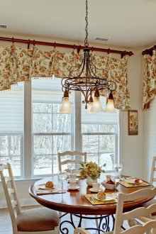 Πολυέλαιος από σφυρήλατο σίδερο