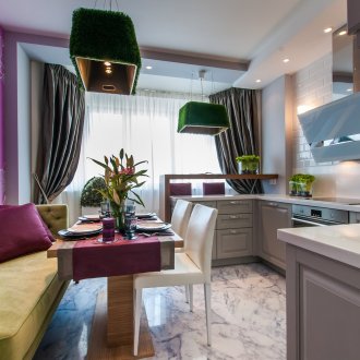 Συνδυασμένη κουζίνα με μπαλκόνι