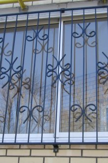 Πλέγμα στο μπαλκονόπορτα