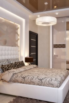 Κομψά λευκά έπιπλα στο εσωτερικό του υπνοδωματίου