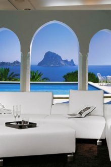 Τοίχο τοίχου σε φωτεινό καθιστικό