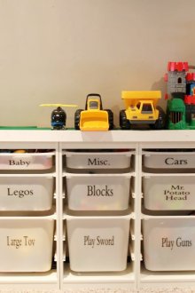 Ρακέτα με πλαστικά συρτάρια για παιχνίδια