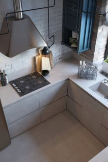 Γκρι σετ κουζίνας σε σχήμα U