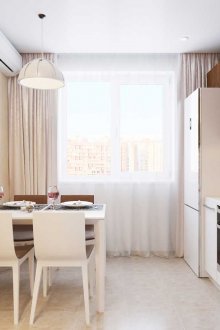 Καφέ και λευκή κουζίνα 8 τ.μ.