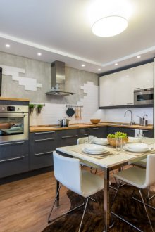 Κομψή μοντέρνα κουζίνα