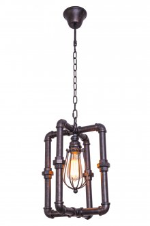 Πολυέλαιος σε μια αλυσίδα στο στυλ σοφίτας