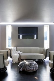 Υψηλής τεχνολογίας ταινίες LED γύρω από την περίμετρο του καθιστικού