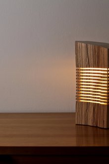 Επιτραπέζιο φωτιστικό