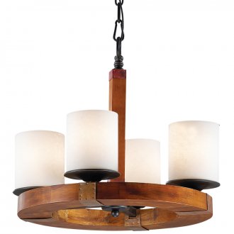 Ξύλινος πολυέλαιος σε μεσαιωνικό στυλ