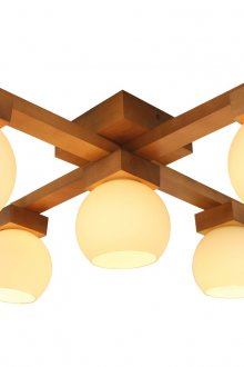 Δημιουργικός πολυέλαιος από ξύλο