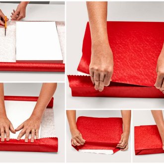 Συσκευασία δώρου σε κόκκινο χαρτί