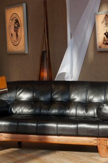 Κομψό δερμάτινο καναπέ