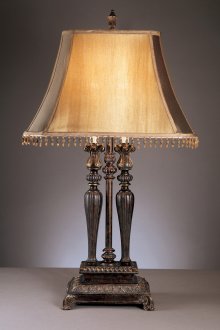 Αντίκα επιτραπέζια λάμπα